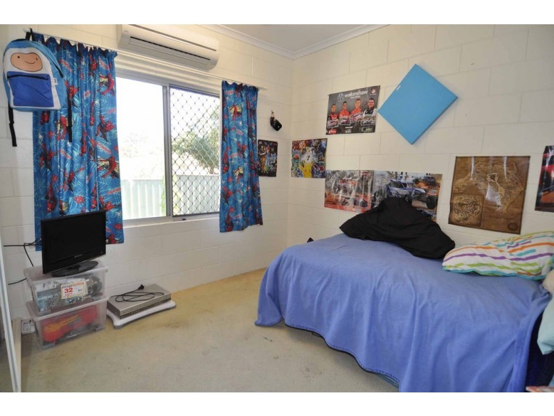 3 Hope Street, Charters Towers QLD 4820