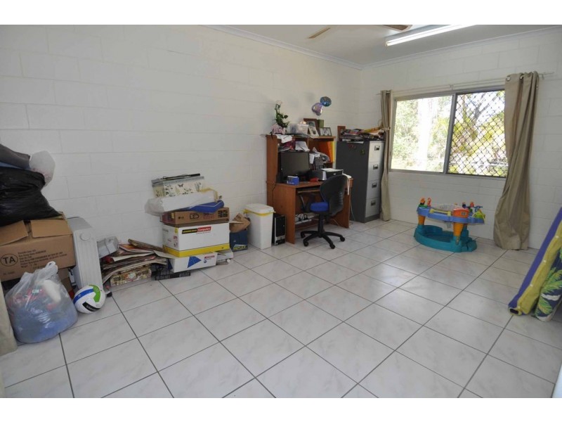 3 Hope Street, Charters Towers QLD 4820