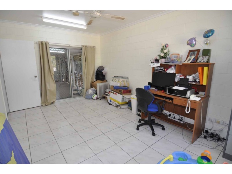 3 Hope Street, Charters Towers QLD 4820