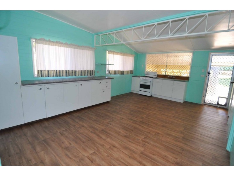 6 Yelland Street, Charters Towers QLD 4820