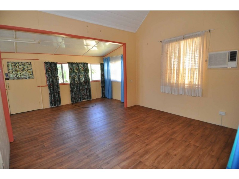 6 Yelland Street, Charters Towers QLD 4820