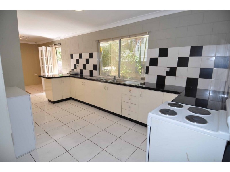 9 Charlotte Street, Charters Towers QLD 4820