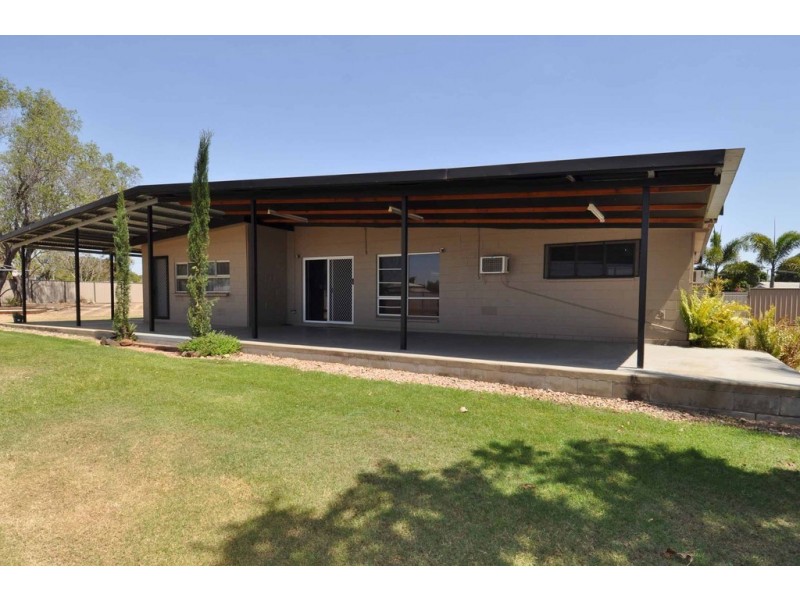 6 Brown Lane, Charters Towers QLD 4820