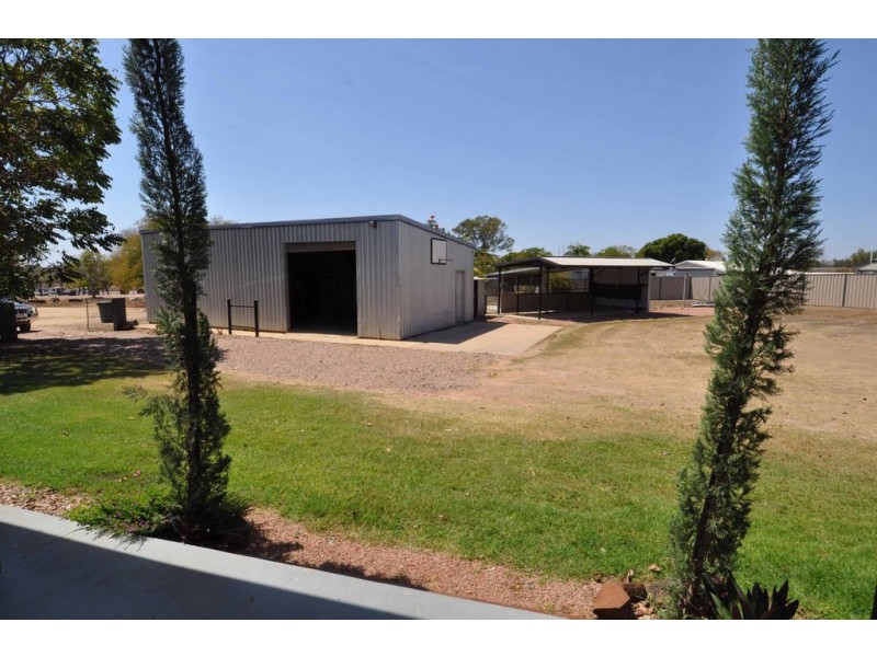 6 Brown Lane, Charters Towers QLD 4820