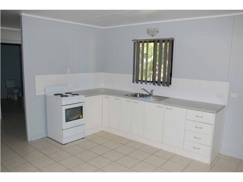 35 Rainbow Road, Charters Towers QLD 4820