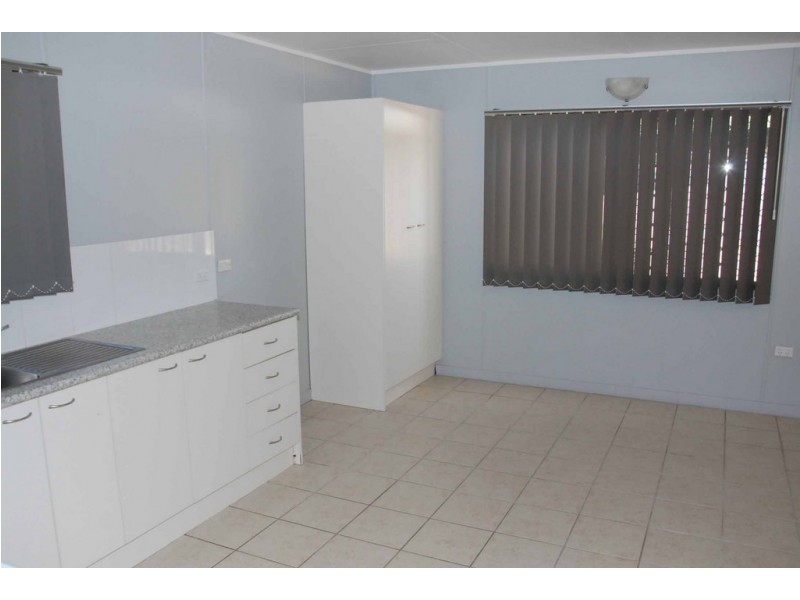 35 Rainbow Road, Charters Towers QLD 4820