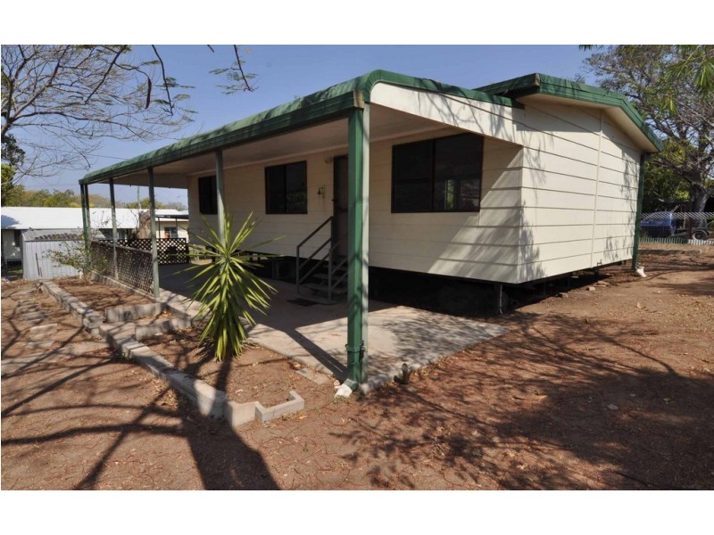 42 Hodgkinson Street, Charters Towers City QLD 4820