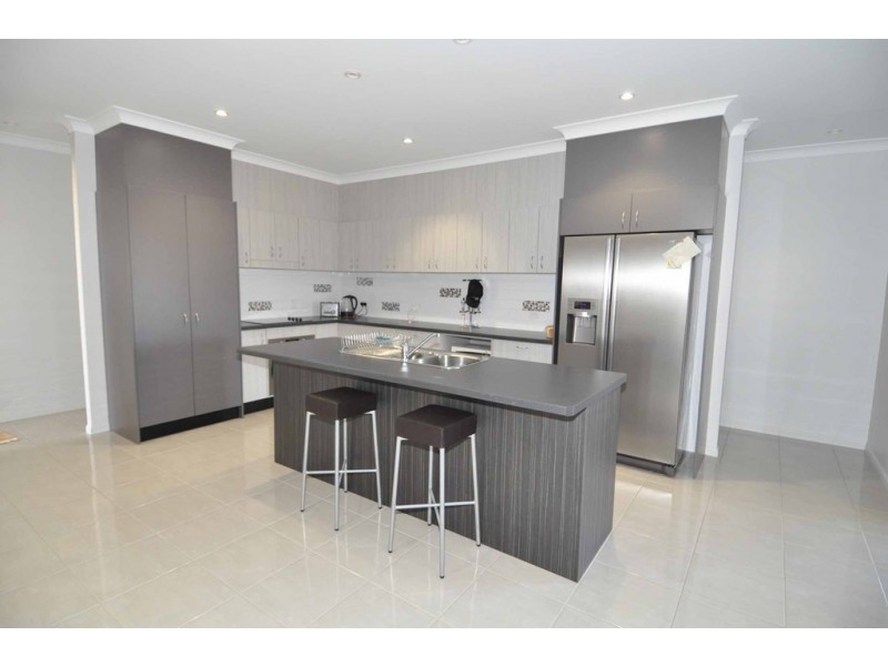 59 Axford Road, Toll QLD 4820