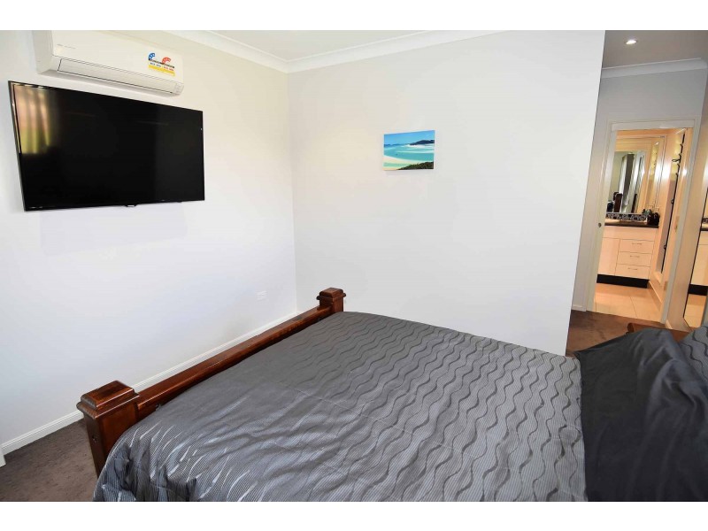 59 Axford Road, Toll QLD 4820