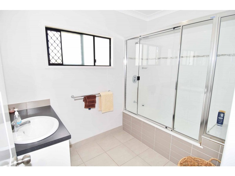 59 Axford Road, Toll QLD 4820