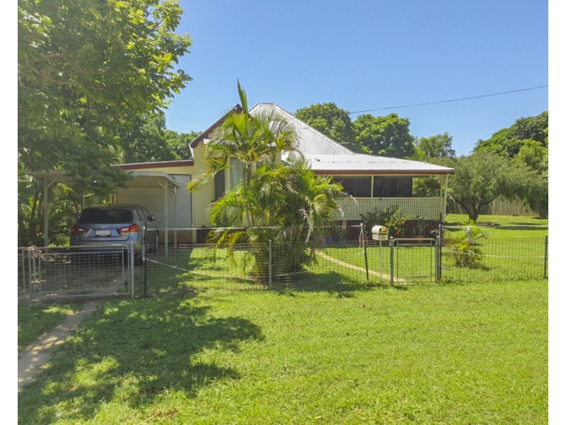 11 Davies Street, Richmond Hill QLD 4820
