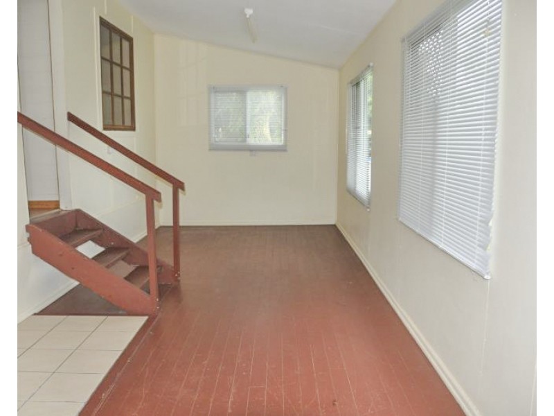 11 Davies Street, Richmond Hill QLD 4820