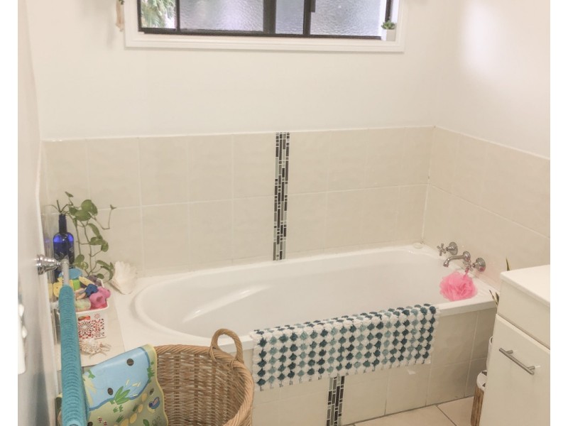 2A Pyrites Road, Towers Hill QLD 4820