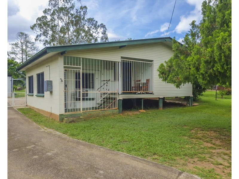 22 Racecourse Road, Richmond Hill QLD 4820