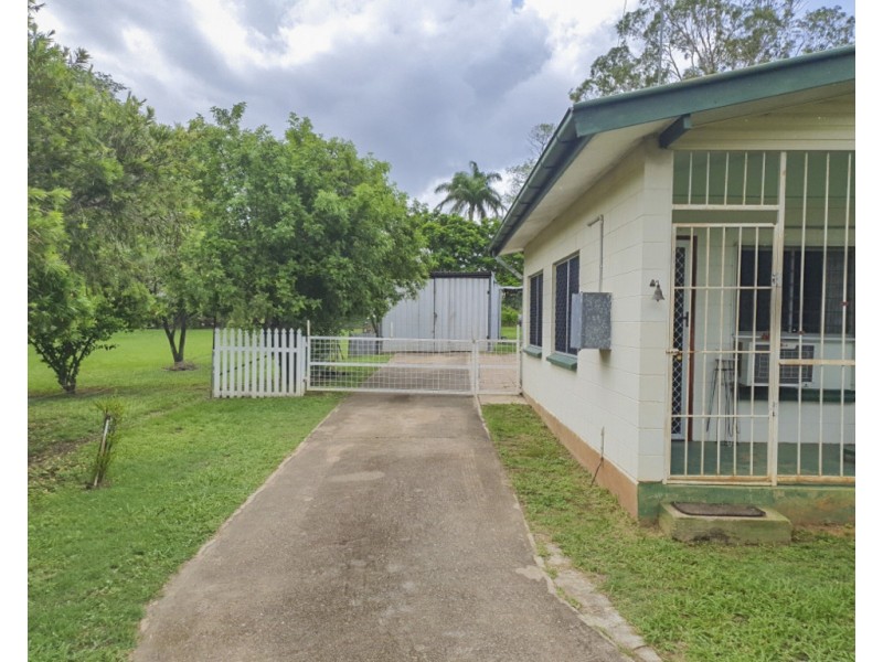 22 Racecourse Road, Richmond Hill QLD 4820