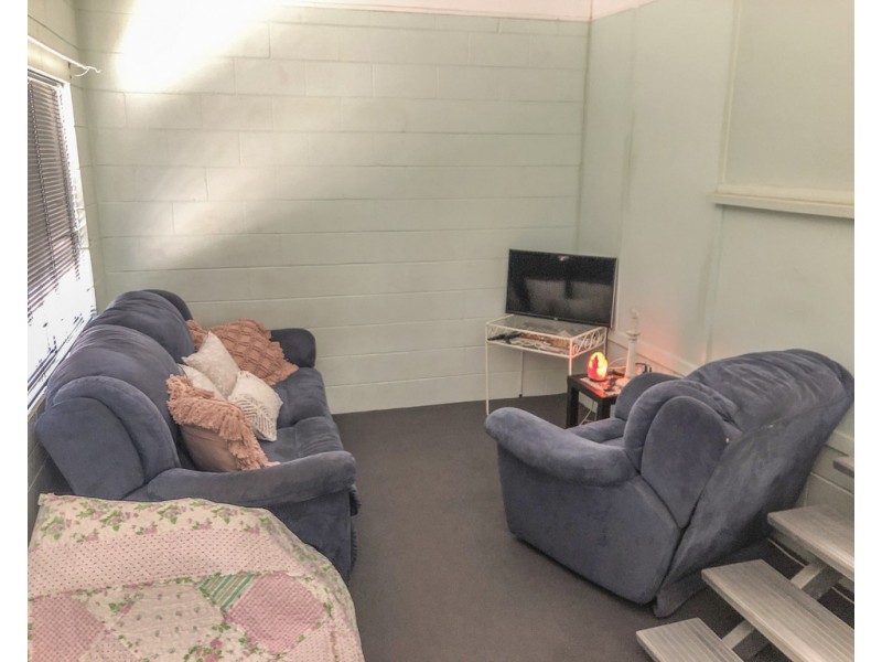 22 Racecourse Road, Richmond Hill QLD 4820