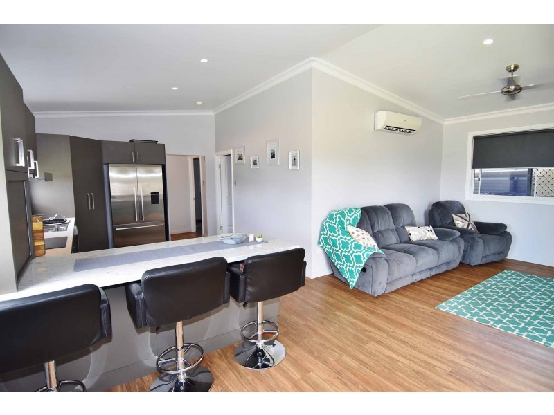 6 Sharp Road, Southern Cross QLD 4820