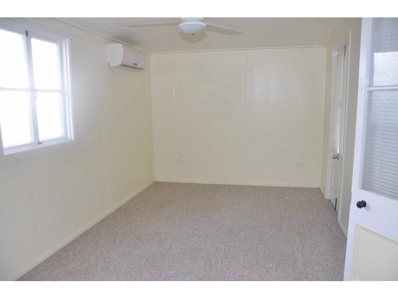 16 Rutherford Street, Charters Towers QLD 4820