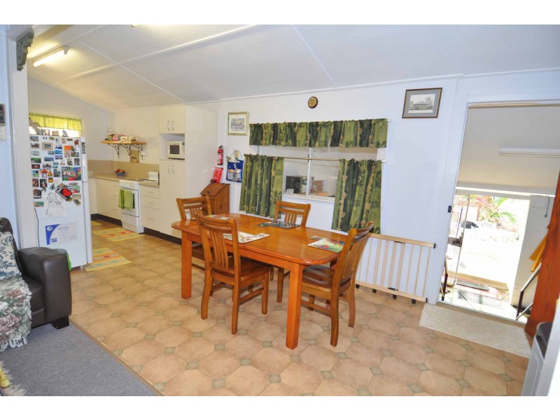11 Dan Street, Charters Towers QLD 4820