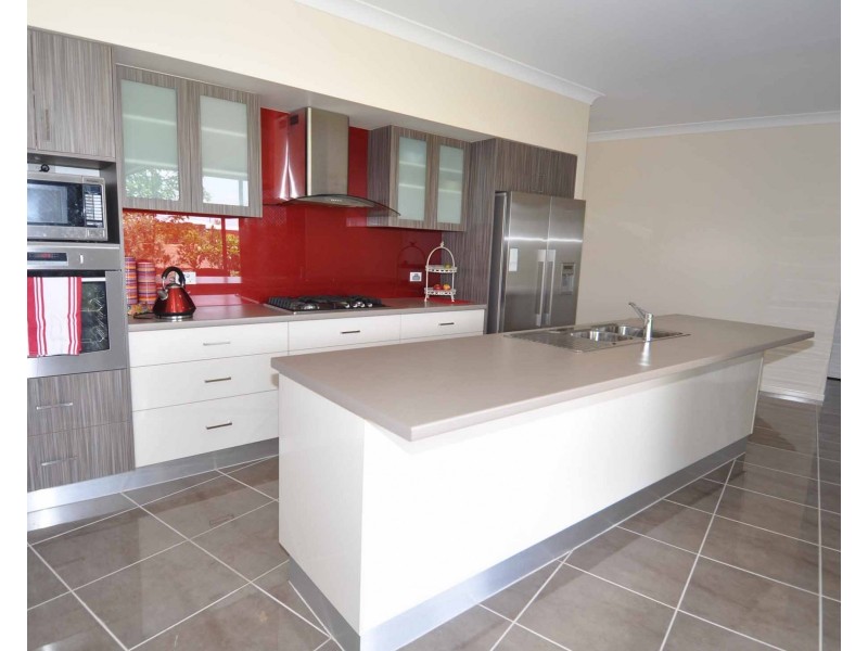 35 Axford Road, Toll QLD 4820