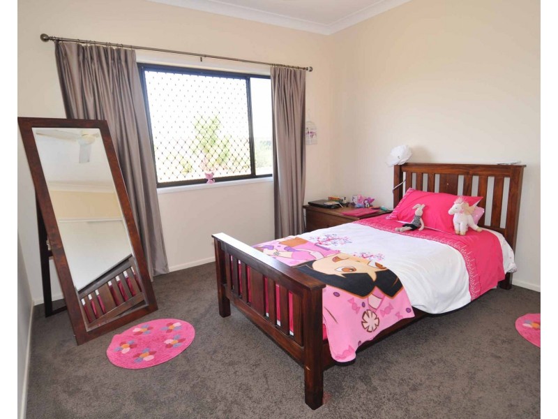 35 Axford Road, Toll QLD 4820