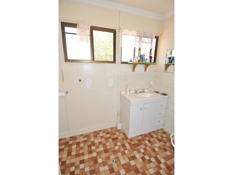 47a Dalrymple Road, Charters Towers QLD 4820