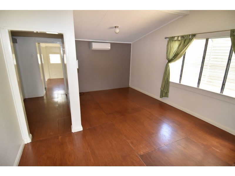 24 Vulture Street, Charters Towers City QLD 4820