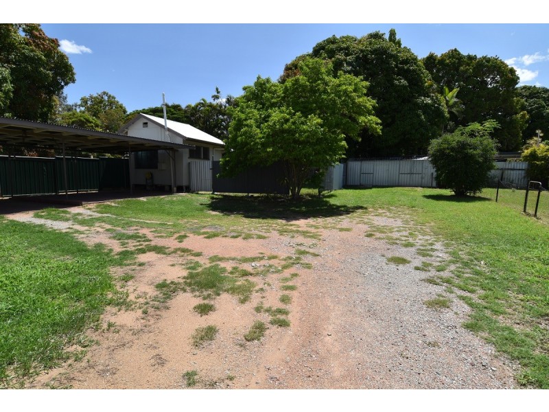 24 Vulture Street, Charters Towers City QLD 4820