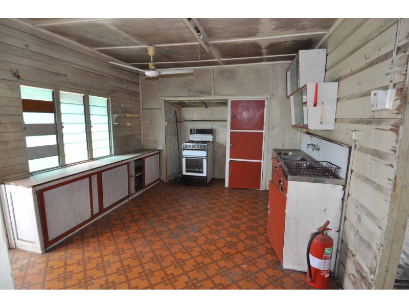 1 Aland Street, Charters Towers QLD 4820