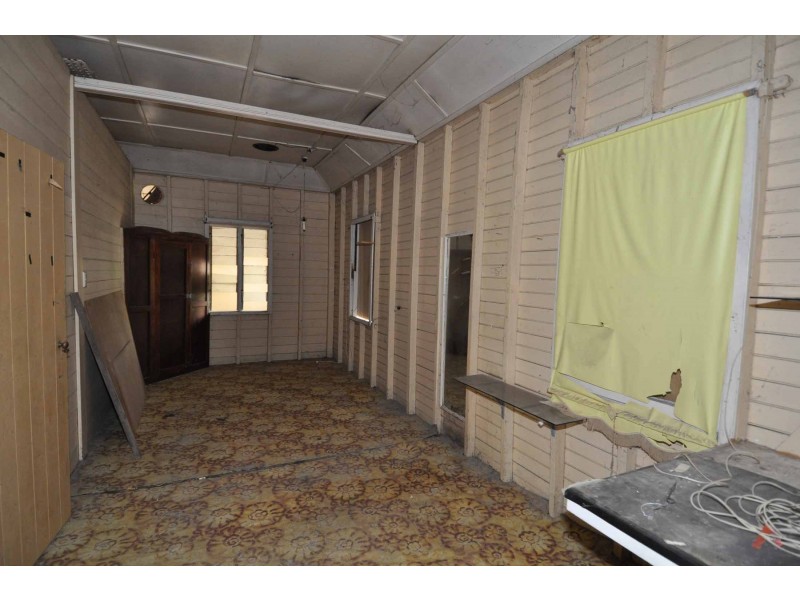 1 Aland Street, Charters Towers QLD 4820