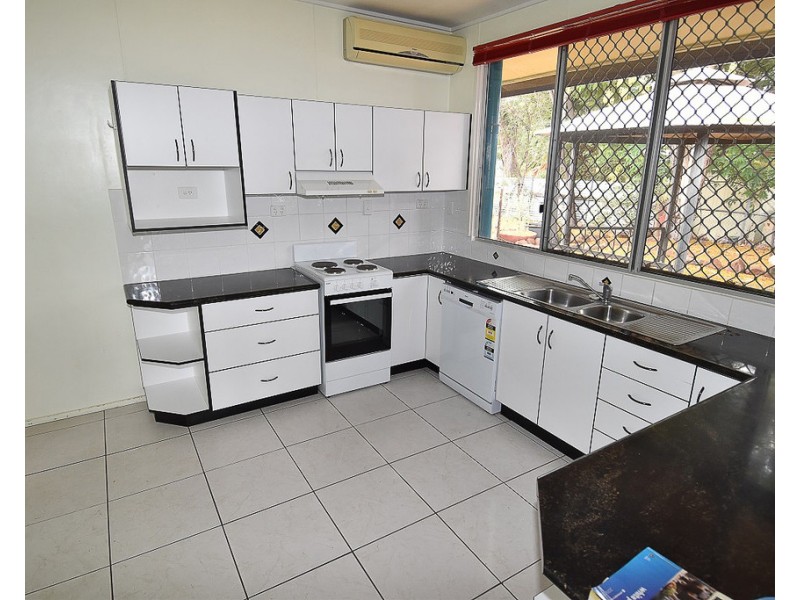 38 Hackett Terrace, Richmond Hill QLD 4820