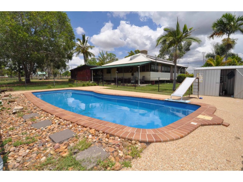 23 Aberdeen Road, Millchester QLD 4820