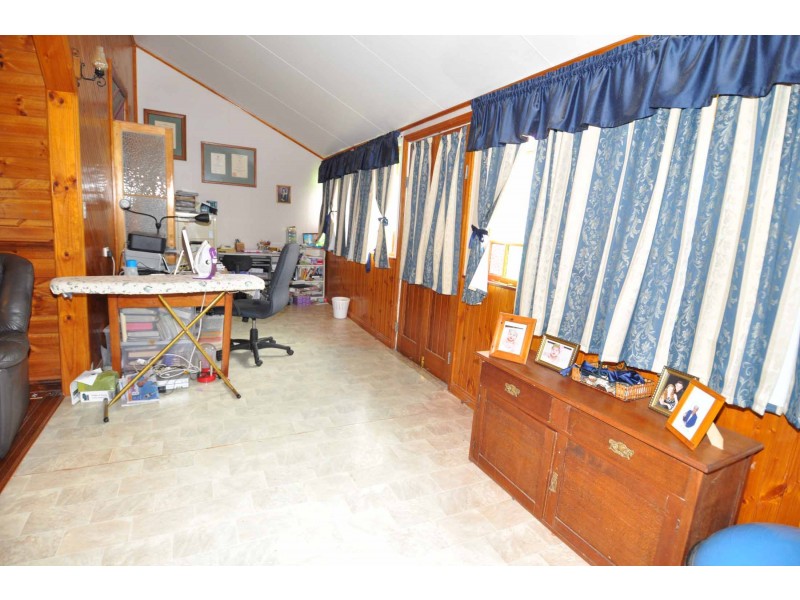 23 Aberdeen Road, Millchester QLD 4820