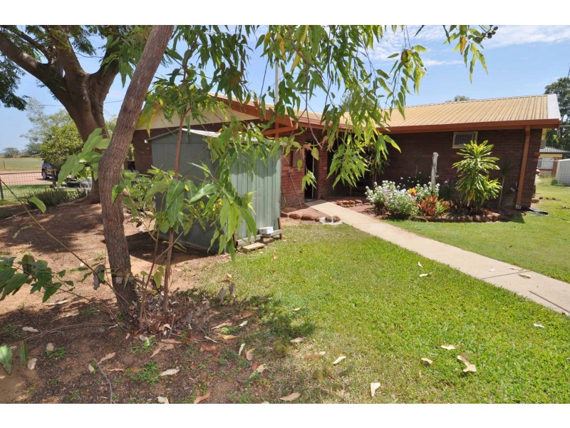 2 Macpherson Street, Charters Towers QLD 4820