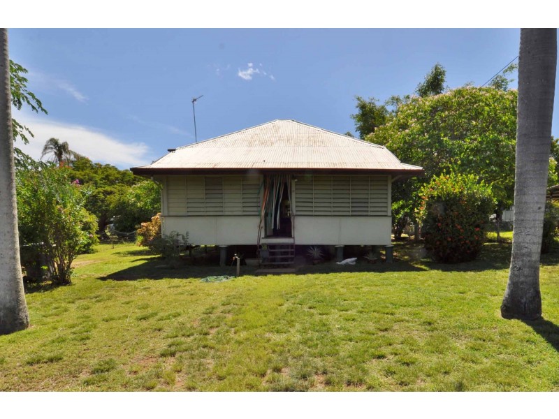 31 Boundary Street, Charters Towers City QLD 4820