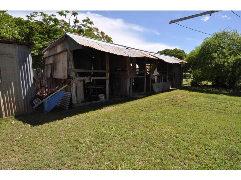 31 Boundary Street, Charters Towers City QLD 4820