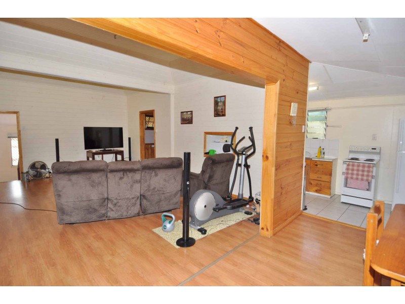 11 Davies Street, Charters Towers QLD 4820