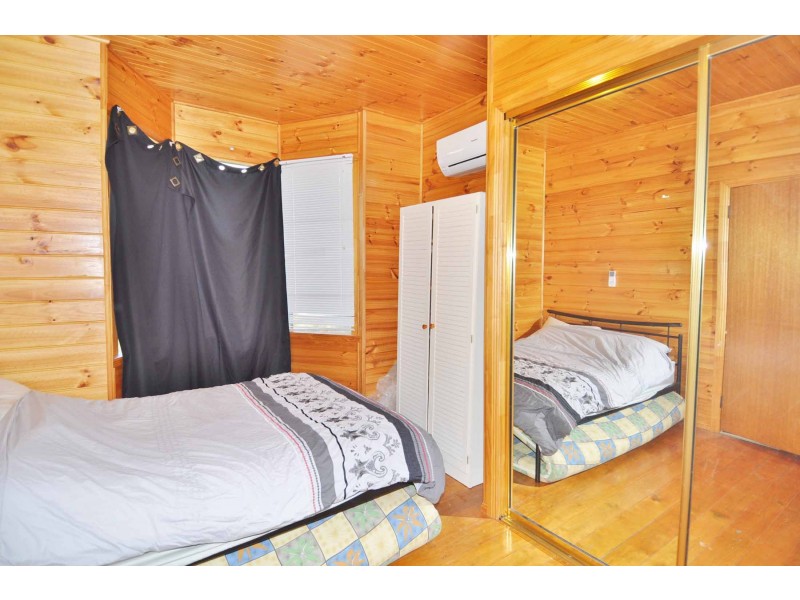 11 Davies Street, Charters Towers QLD 4820