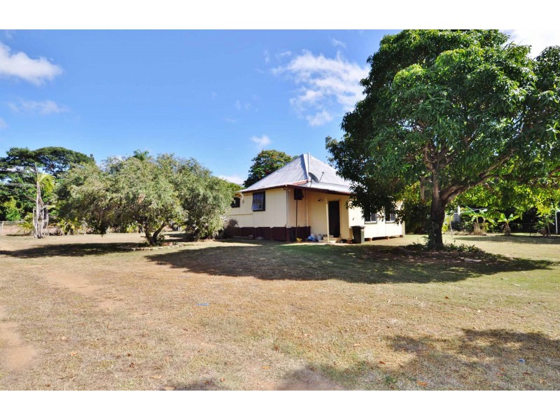 11 Davies Street, Charters Towers QLD 4820