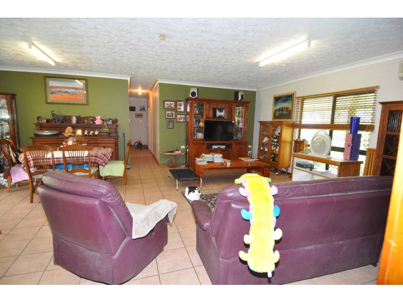 83 Louisa Road, Southern Cross QLD 4820