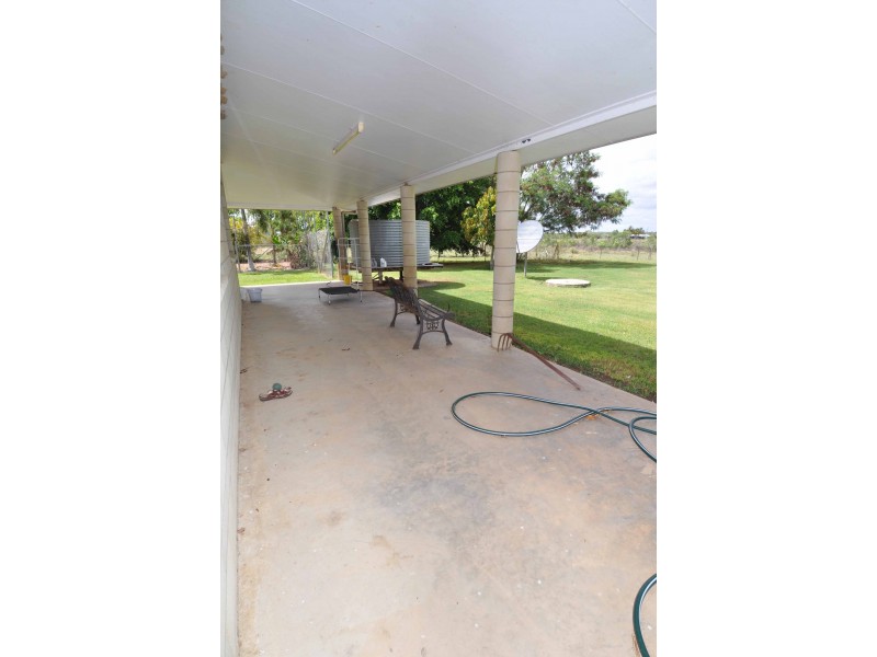 83 Louisa Road, Southern Cross QLD 4820