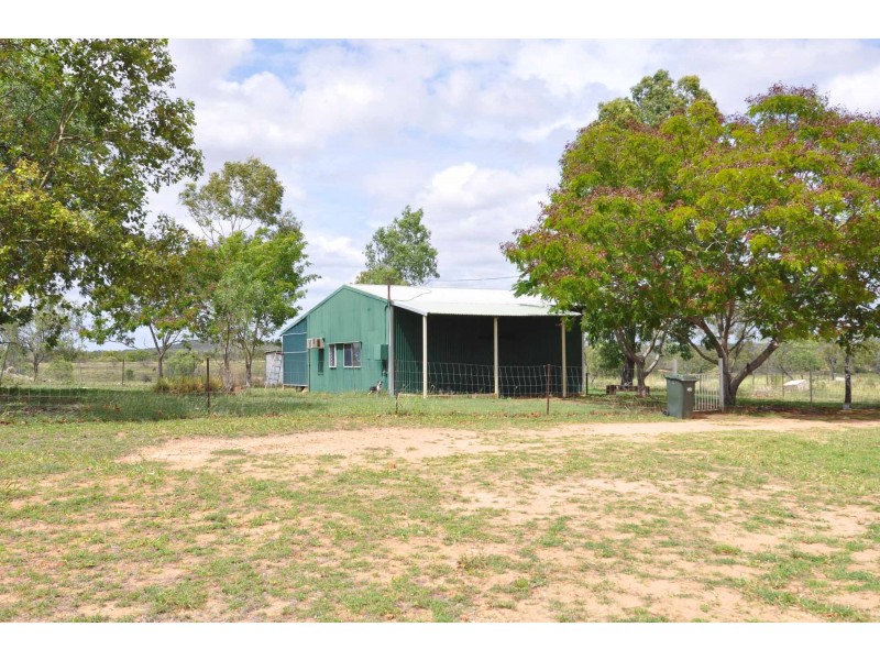 83 Louisa Road, Southern Cross QLD 4820