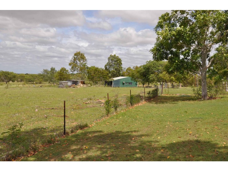 83 Louisa Road, Southern Cross QLD 4820