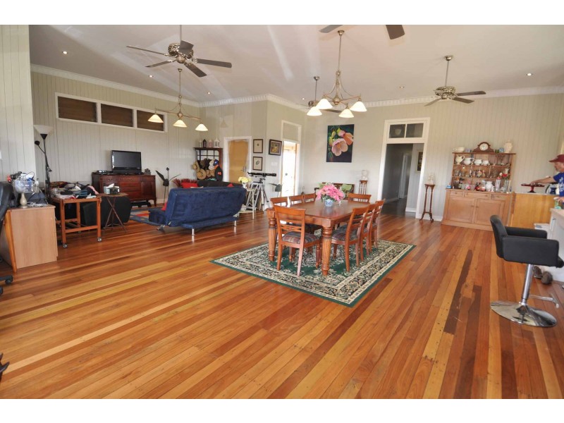 129 Range Road, Charters Towers QLD 4820