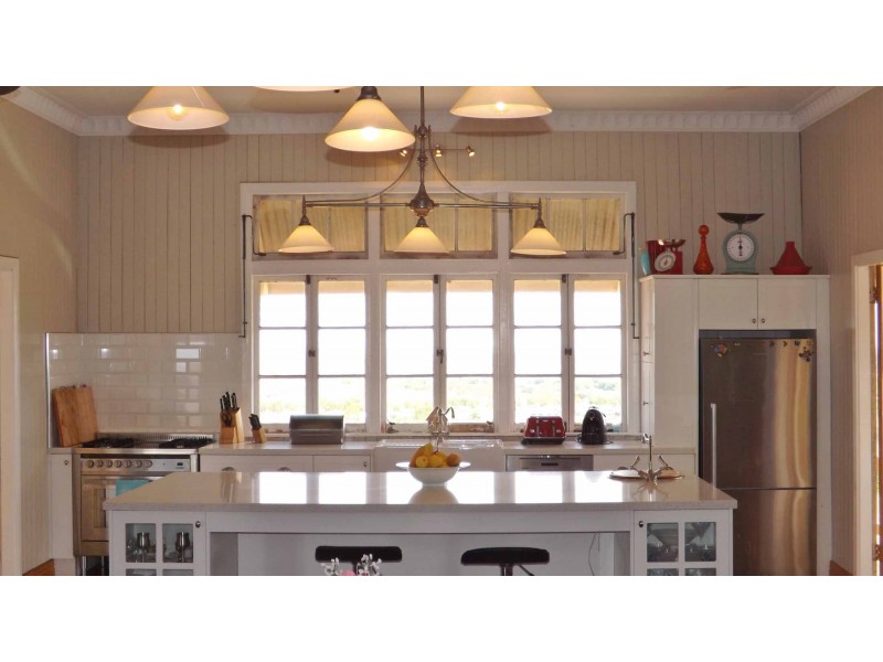 129 Range Road, Charters Towers QLD 4820