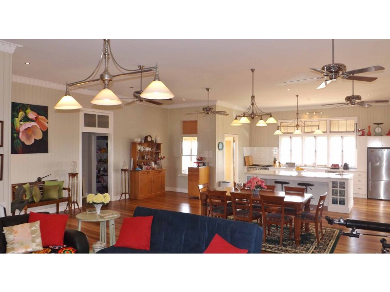 129 Range Road, Charters Towers QLD 4820