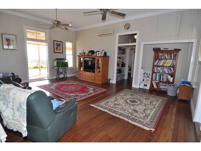 129 Range Road, Charters Towers QLD 4820