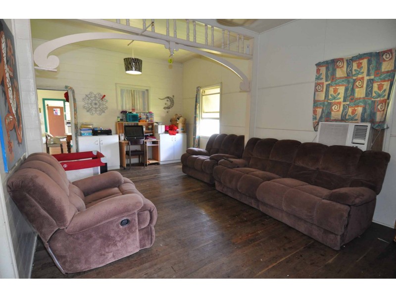 113 Stubley Street, Charters Towers QLD 4820