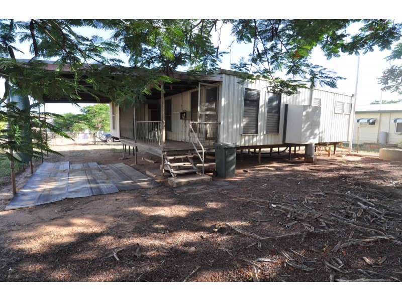55 Raven Street, Ravenswood QLD 4816