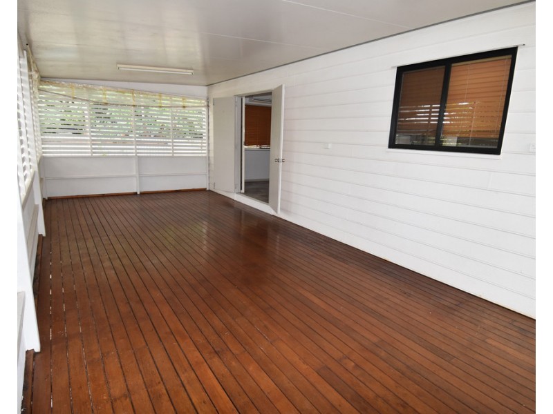 11 Jane Street, Charters Towers City QLD 4820